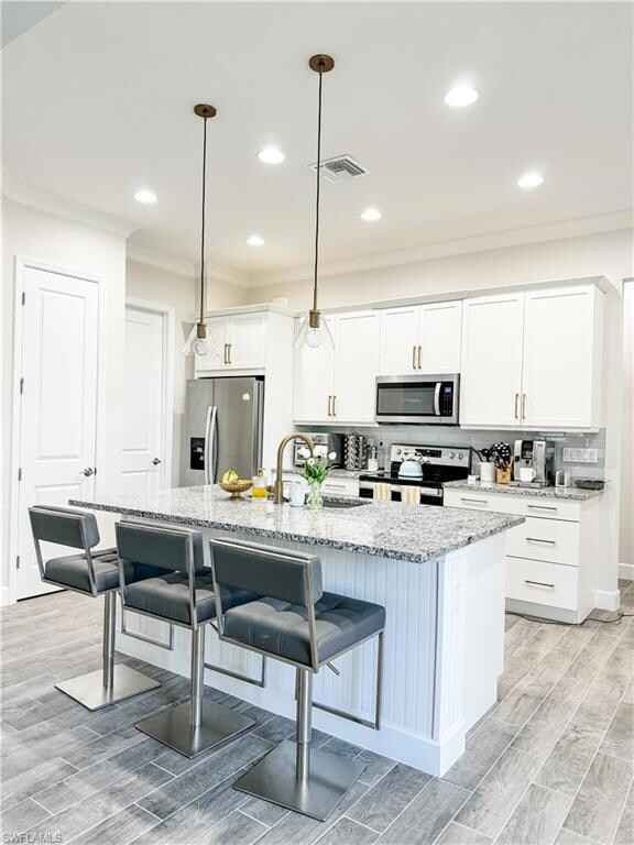 Kitchen with island