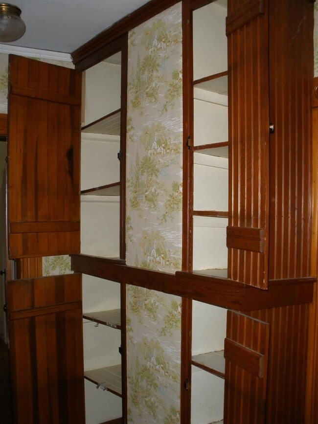 9 Richardson St, Lancaster, NH 03584 - photo 5