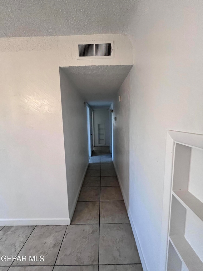 929 Giles Rd, El Paso, TX 79915 - photo 3