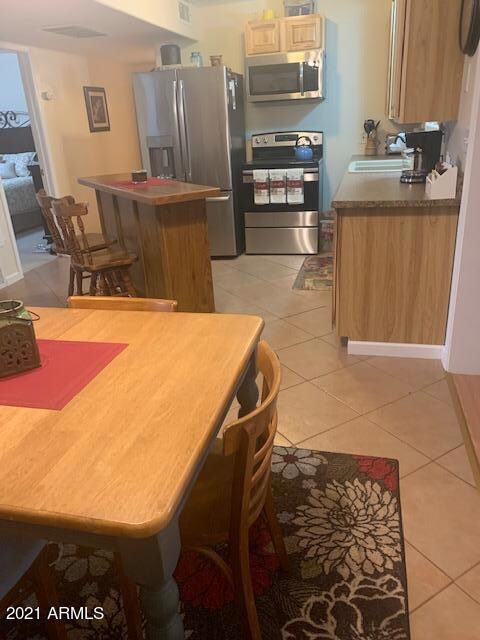 DINING TO KITCHEN DEANNE