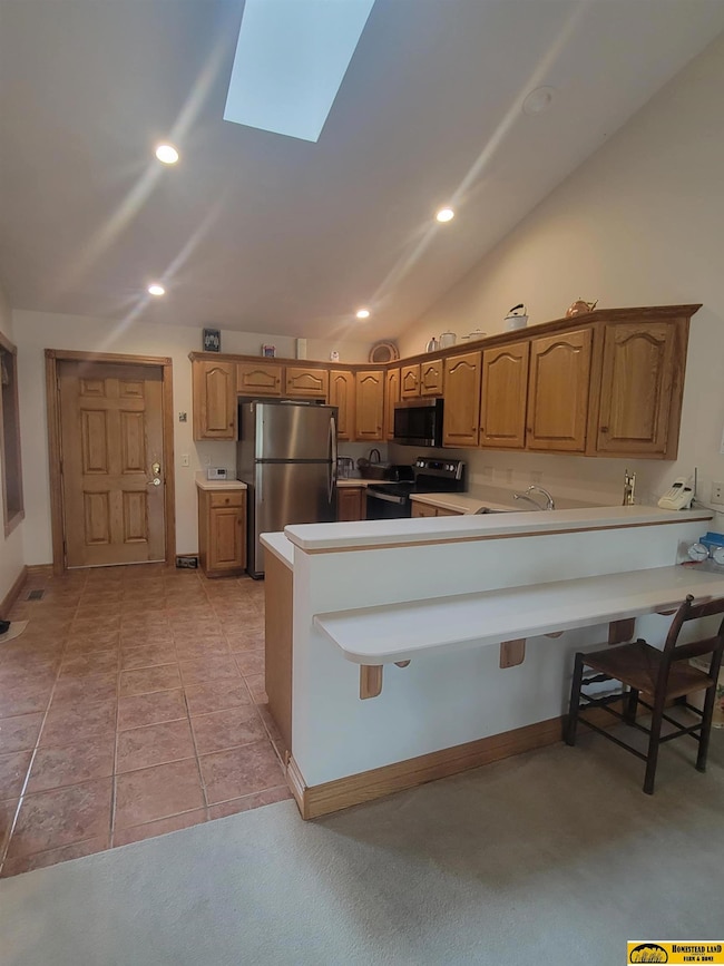 611 Spring View Cir, Beatrice, NE 68310 - photo 5