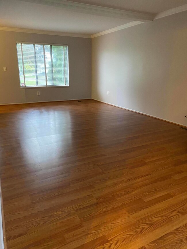 26292 Franklin Pointe Dr unit 73, Southfield, MI 48034 - photo 5