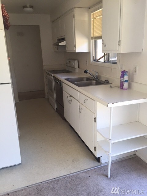 8830 44th Ave W, Mukilteo, WA 98275 - photo 3