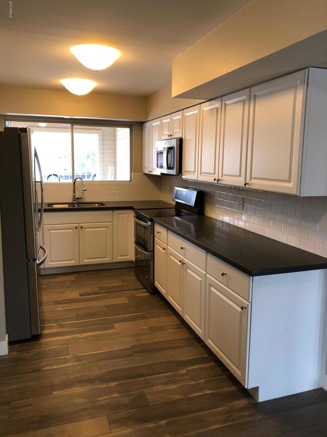 4016 W Caron St, Phoenix, AZ 85051 - photo 4