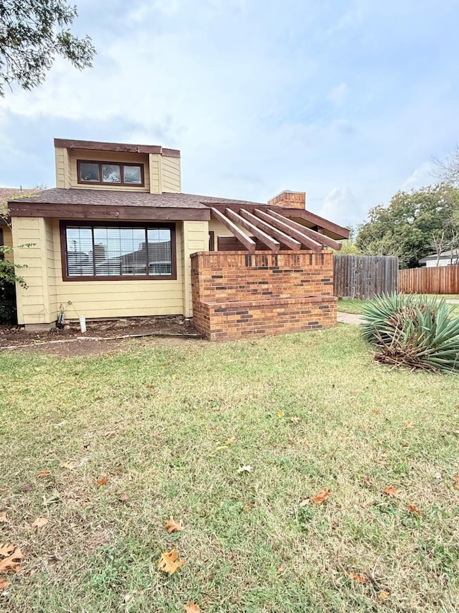 5916 Timbercrest Dr, Arlington, TX 76017 - photo 3