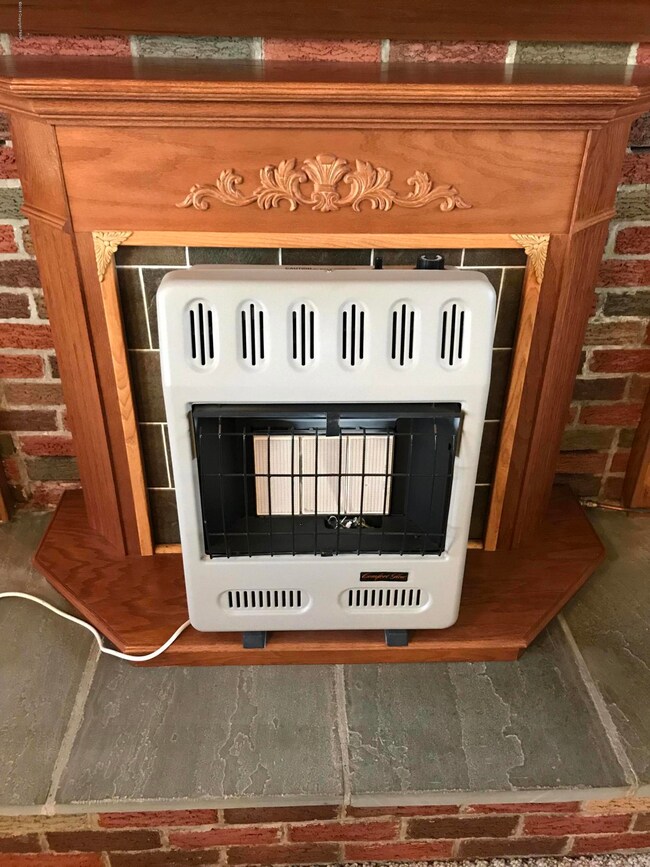 467 Youngwood Dr, East Stroudsburg, PA 18301 - photo 7