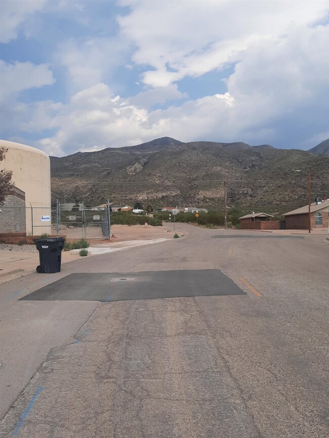 3213 Thunder Rd unit 18, Alamogordo, NM 88310 - photo 6