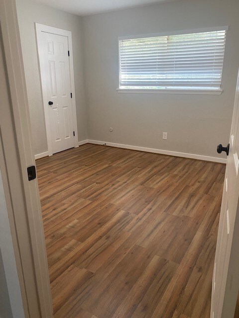 1339 W Donovan St, Houston, TX 77091 - photo 5