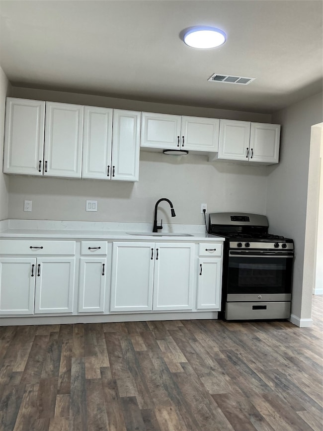 700 Hodgson St, Fort Worth, TX 76115 - photo 2