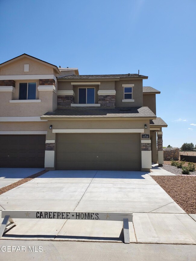 11474 Dawn Vw Rd unit B, Socorro, TX 79927 - photo 2