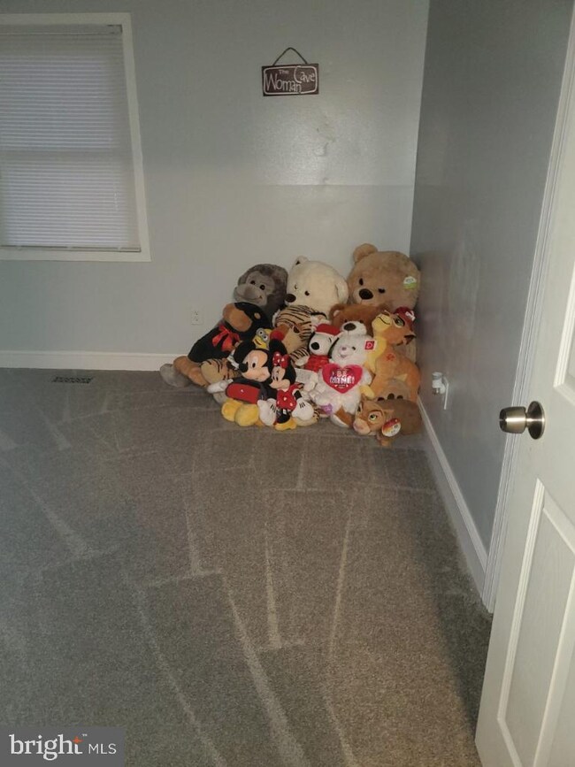 10 Roberts Place, Willingboro, NJ 08046 - photo 5