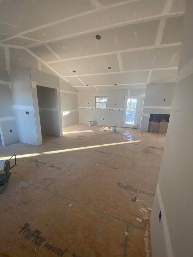 306 Colby Cir, Crossville, TN 38571 - photo 3