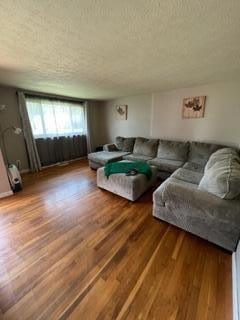 1018 Wedgewood Dr, Columbus, OH 43228 - photo 5