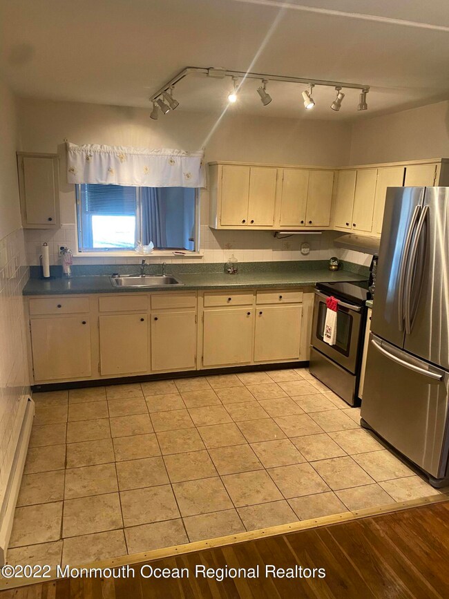 2235 Yorktowne Blvd, Toms River, NJ 08753 - photo 6