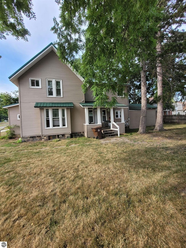 426 N State St, Alma, MI 48801 - photo 3