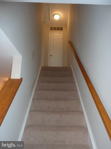 300C Locust St SE, Vienna, VA 22180 - photo 3