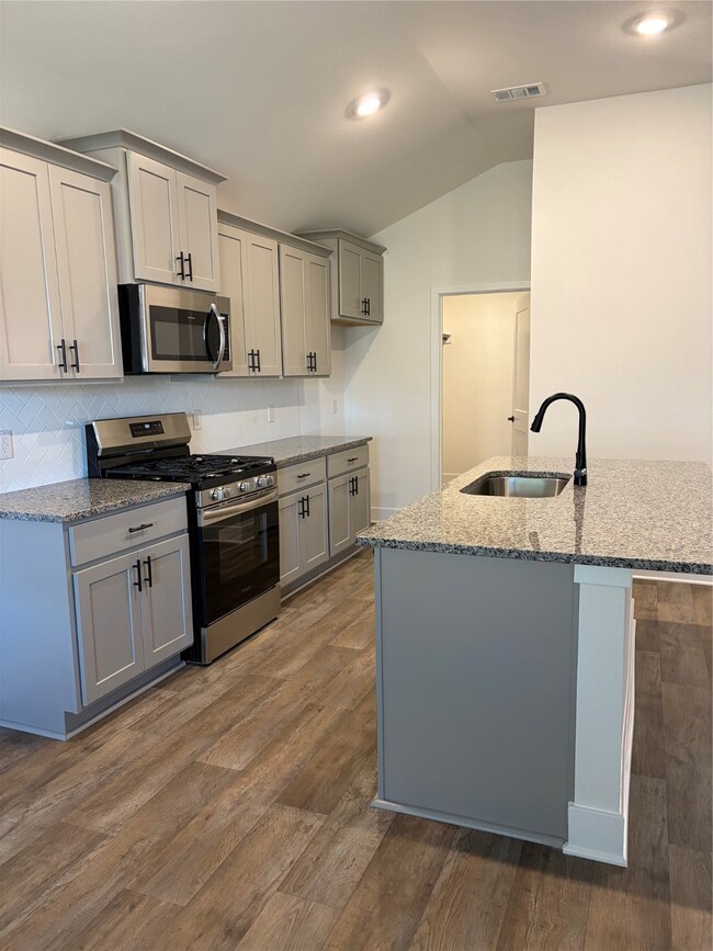 10338 Prairie Dunes Ln, Cleveland, TX 77327 - photo 3