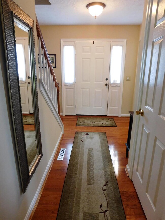 6303 Foxwood Ct, Liberty Township, OH 45044 - photo 3