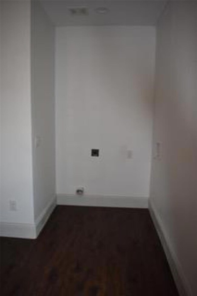 909 Leeper Dr, Denison, TX 75020 - photo 2