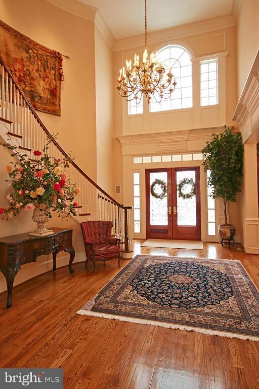 888 Alvermar Ridge Dr, McLean, VA 22102 - photo 2