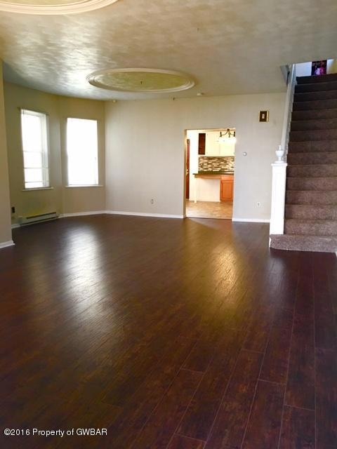 486 N Main St, Wilkes Barre, PA 18705 - photo 4