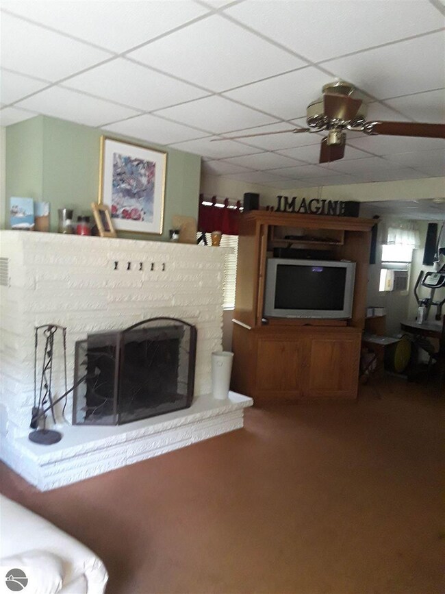 1018 S 5th St, Au Gres, MI 48703 - photo 6