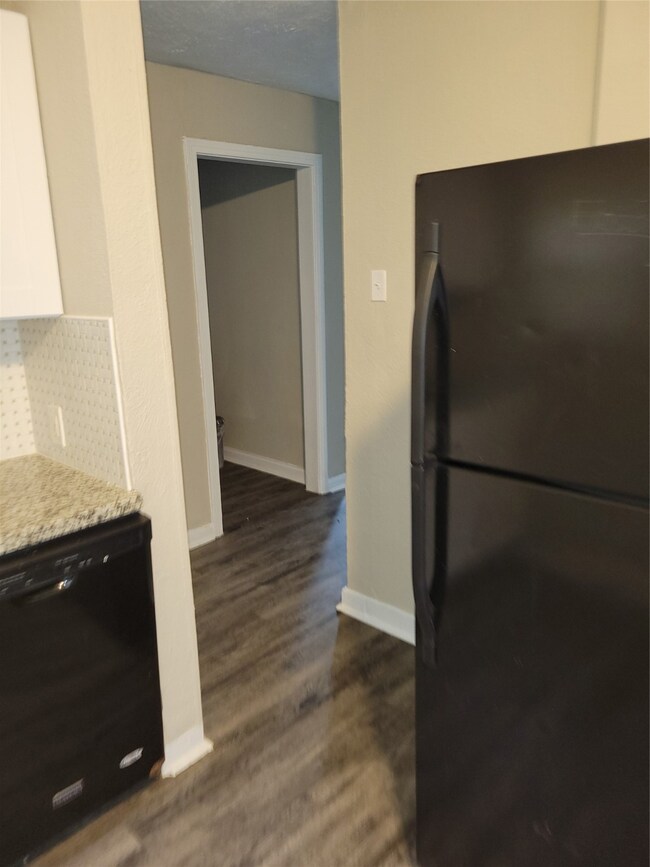 3819 Dreyfus St, Houston, TX 77021 - photo 4