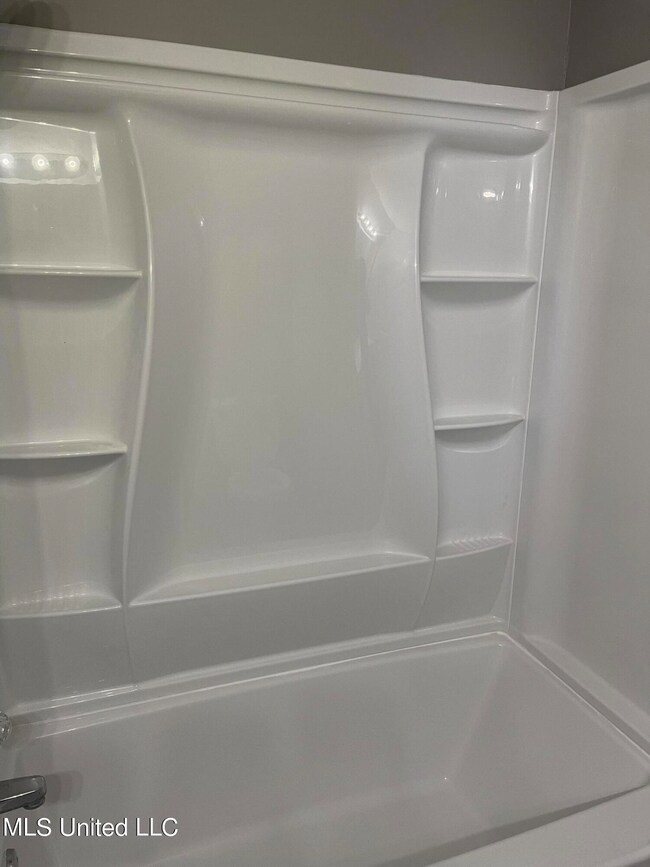 3FAB8E80-D9E7-447A-90AA-54F61912FA98