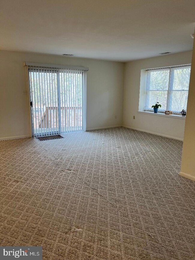 119 W Winged Foot Ct, Little Egg Harbor Township, NJ 08087 - photo 4