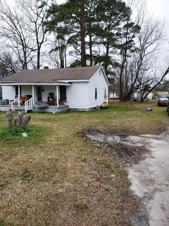2436 Railroad St, Winterville, NC 28590 - photo 2