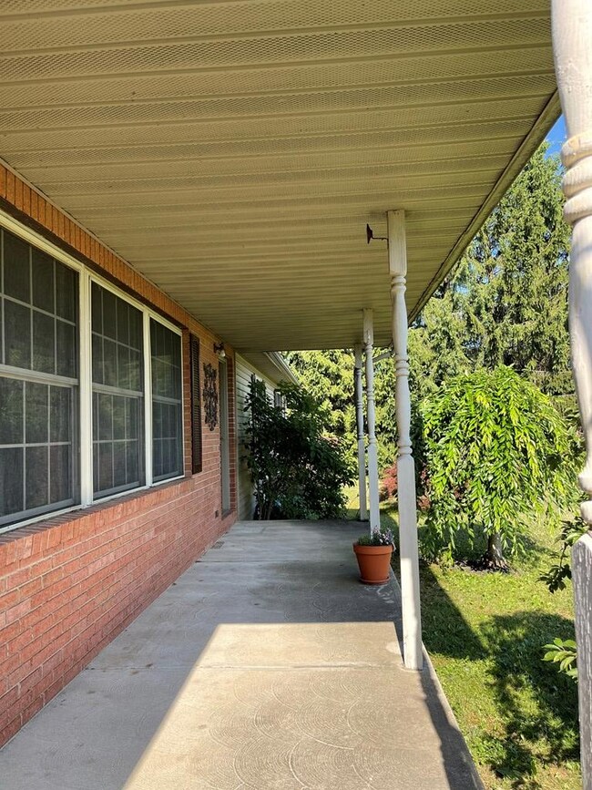 2490 Mansfield Lucas Rd, Lucas, OH 44843 - photo 4