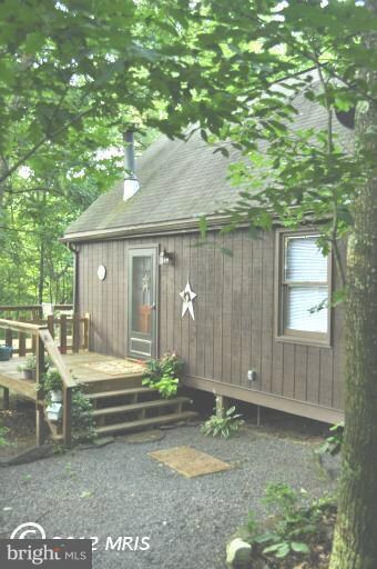 138 Cherokee Trail, Berkeley Springs, WV 25411 - photo 2