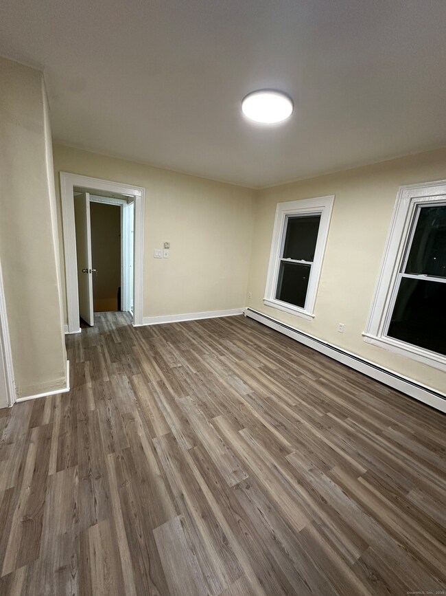 42 Spring St unit 2, New London, CT 06320 - photo 2