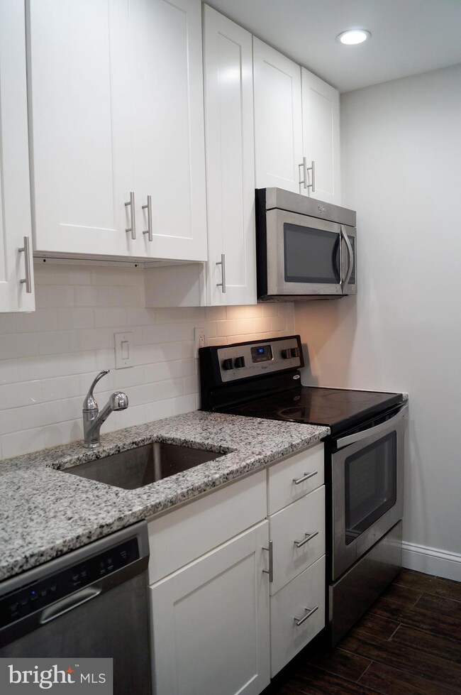 1841 Biltmore St NW unit A, Washington, DC 20009 - photo 6