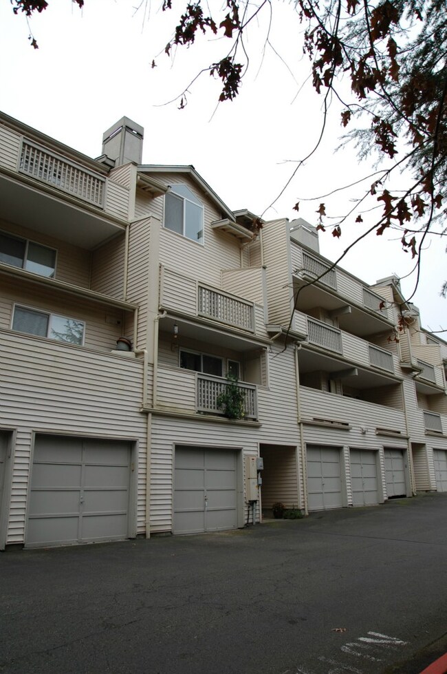 15707 Waynita Way NE unit C206, Bothell, WA 98011 - photo 2