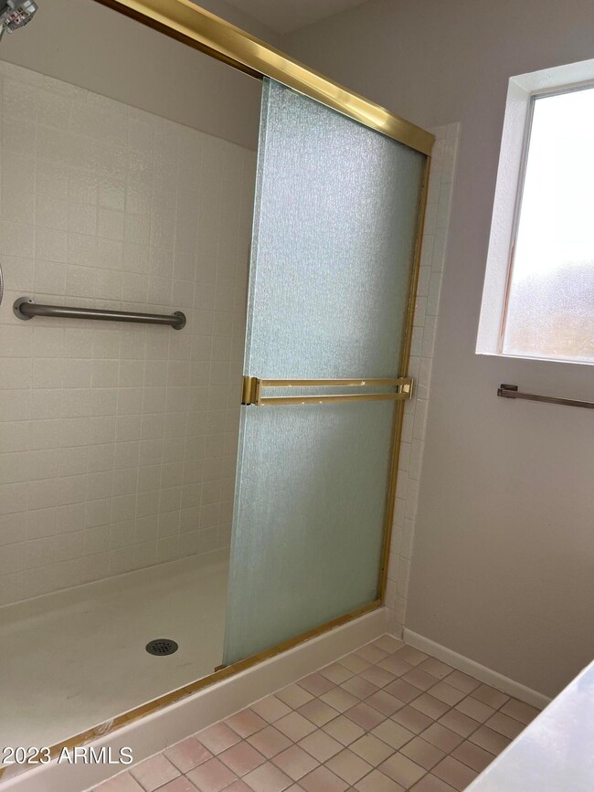 M Shower