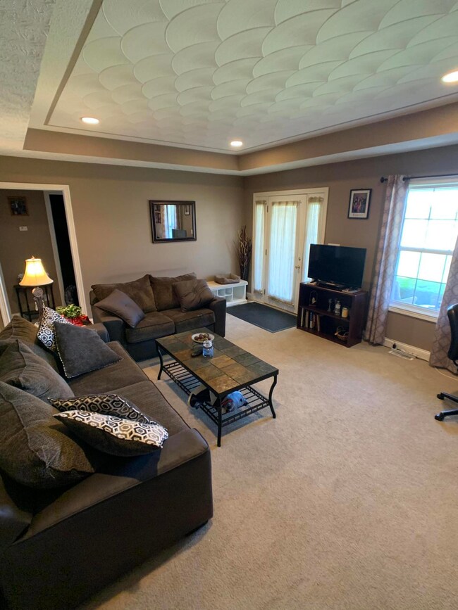 184 Leigh Anna Ln, Mount Washington, KY 40047 - photo 7