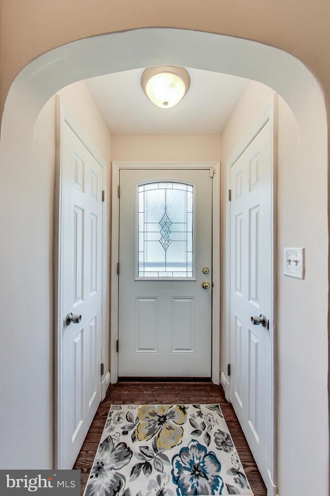 1716 Park Ave, Halethorpe, MD 21227 - photo 4