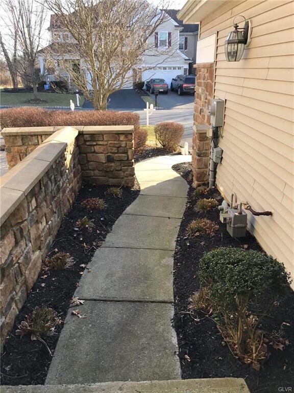 2874 Broadway Rd, Easton, PA 18040 - photo 2