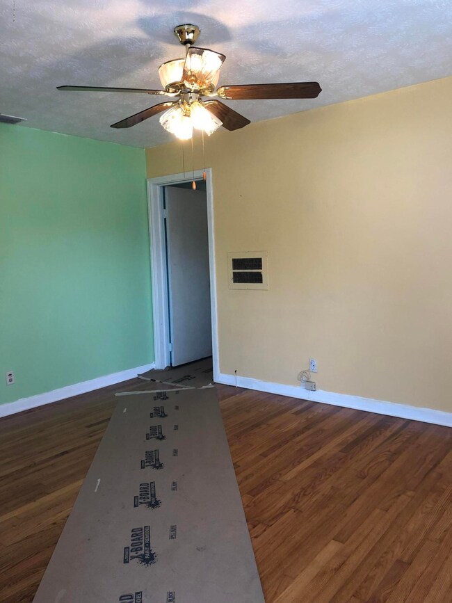 2149 Tegner Dr, Jacksonville, FL 32210 - photo 5