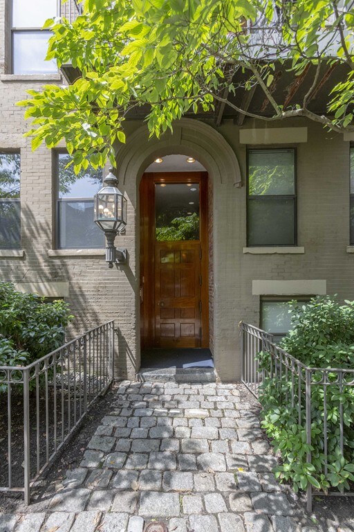 12 Greenough Ln unit 101, Boston, MA 02113 - photo 2