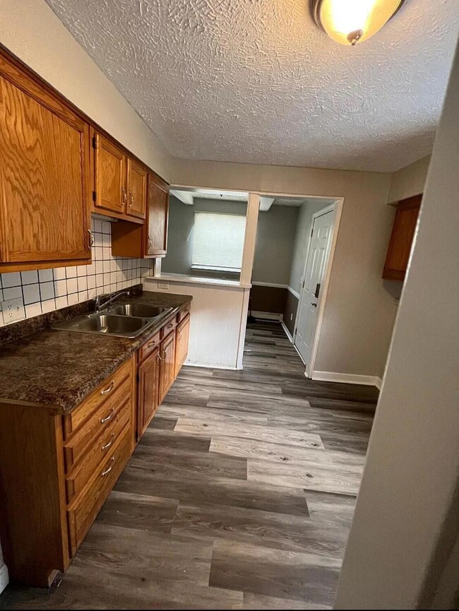 4927 Starr Ave, Lansing, MI 48910 - photo 5