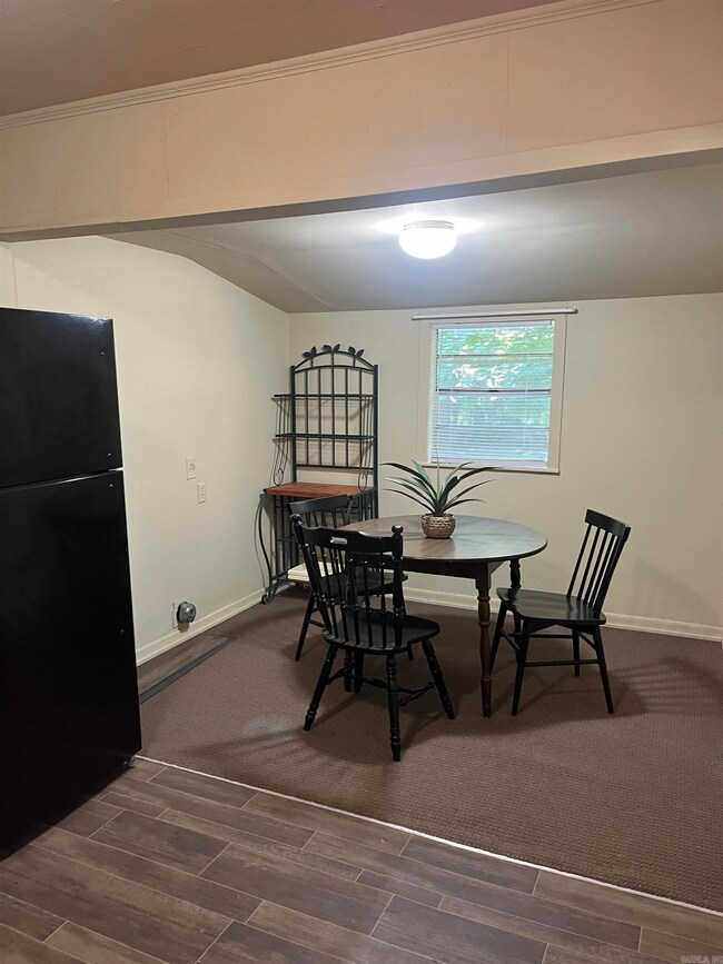 404 N Rogers St, Jonesboro, AR 72401 - photo 4