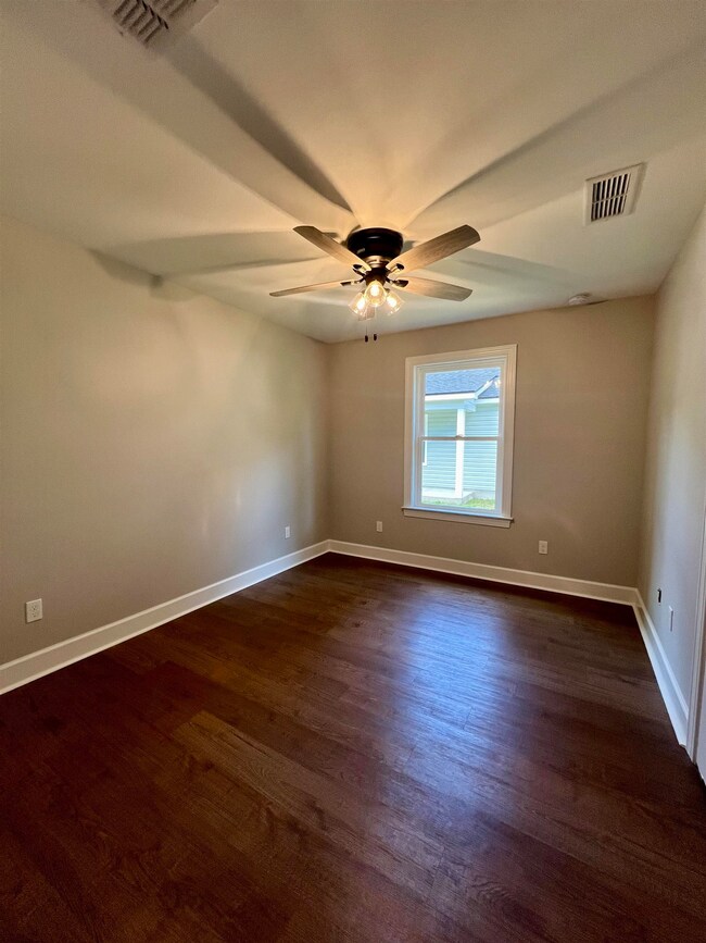 33 Naskapi St, Crawfordville, FL 32327 - photo 5