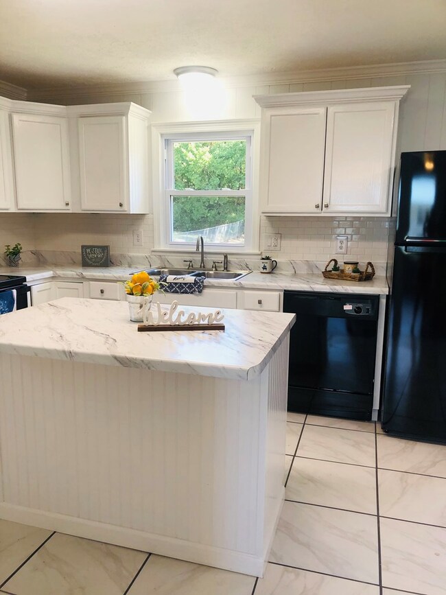 122 Gilkey Dr, Hopkinsville, KY 42240 - photo 5