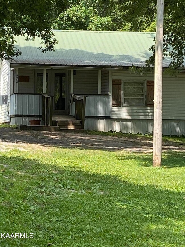 572 Claysville Rd, Crossville, TN 38571 - photo 2
