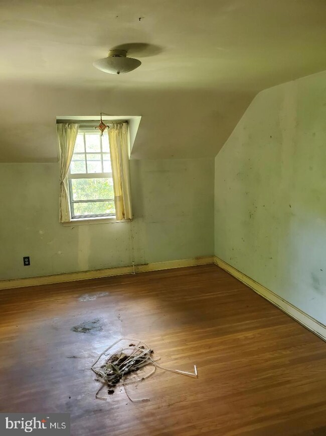 2311 Secane Rd, Secane, PA 19018 - photo 4