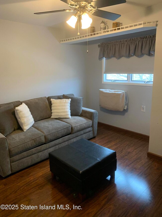 115 Mimosa Ln, Staten Island, NY 10312 - photo 7