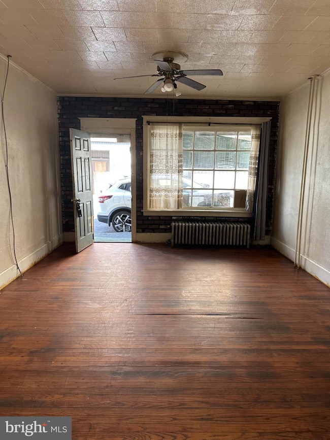 718 Race St, Shamokin, PA 17872 - photo 5