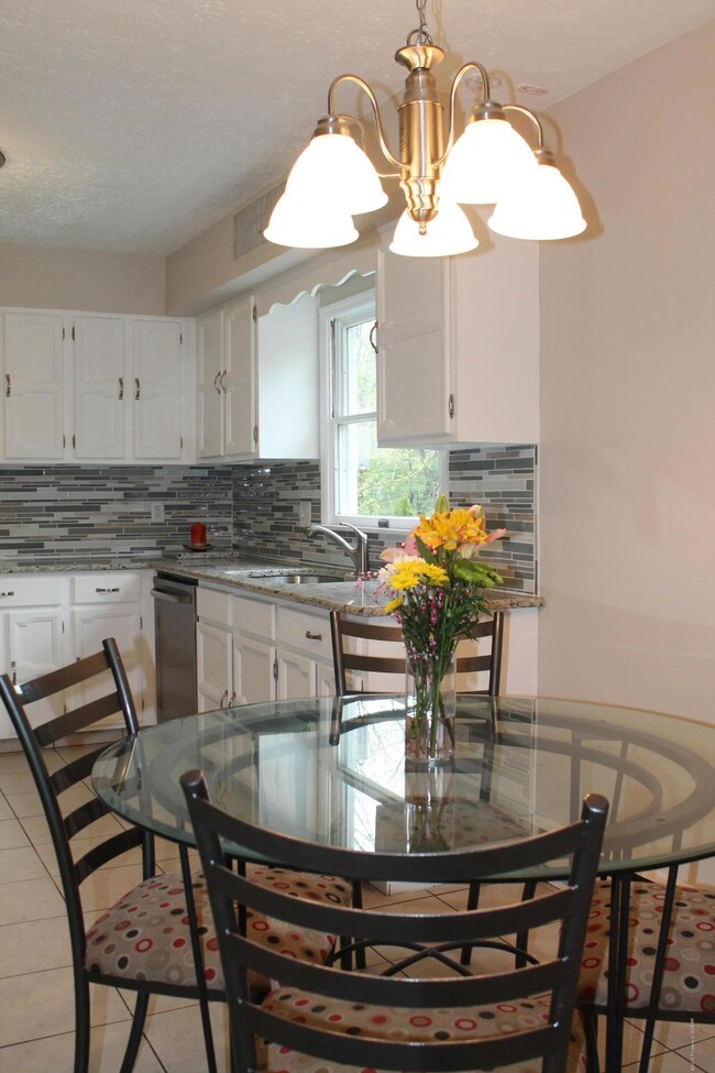 29 Laflin Rd, Wilkes Barre, PA 18702 - photo 6